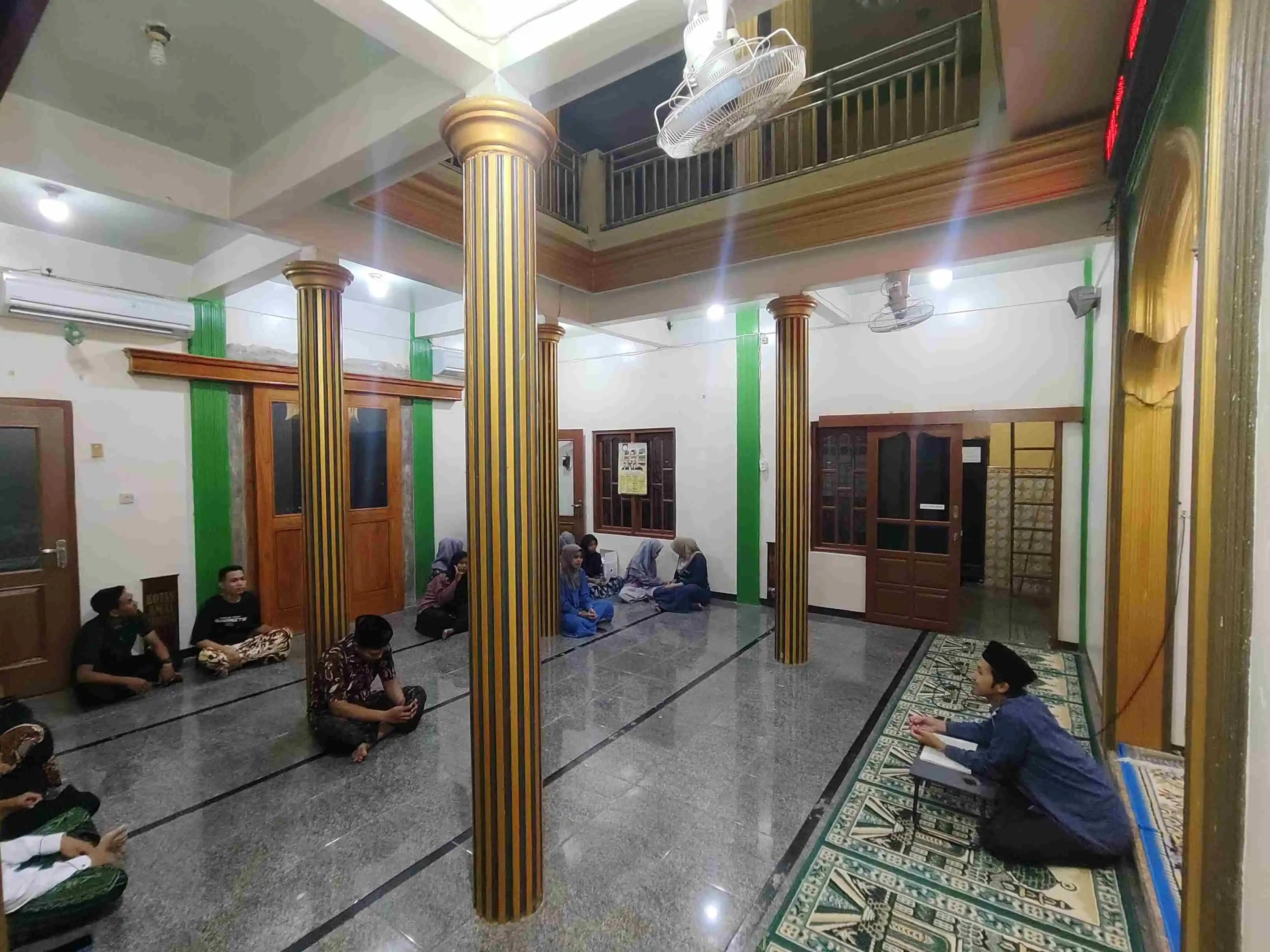 Pertemuan pertama rutinan minggu malam senin 09 November 2025